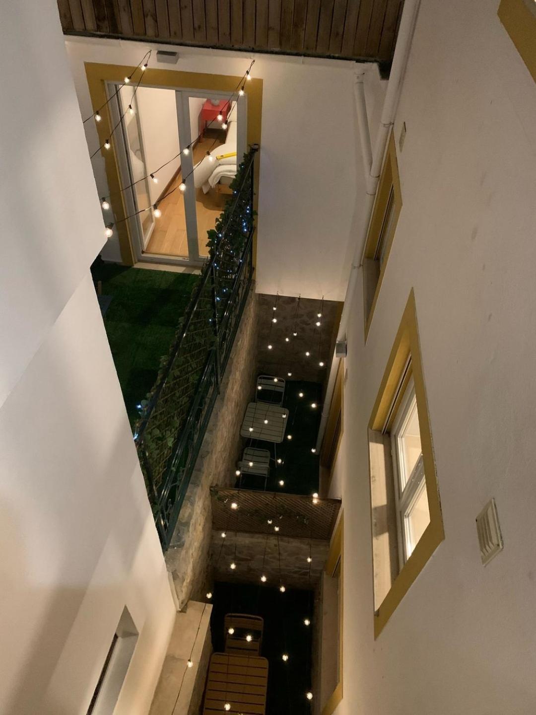 Apartamento 2-Bed Apt With Cozy Private Terrace At Intendente Lisboa